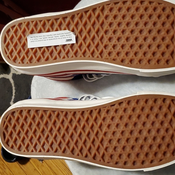 High Top Vans - Picture 3 of 5